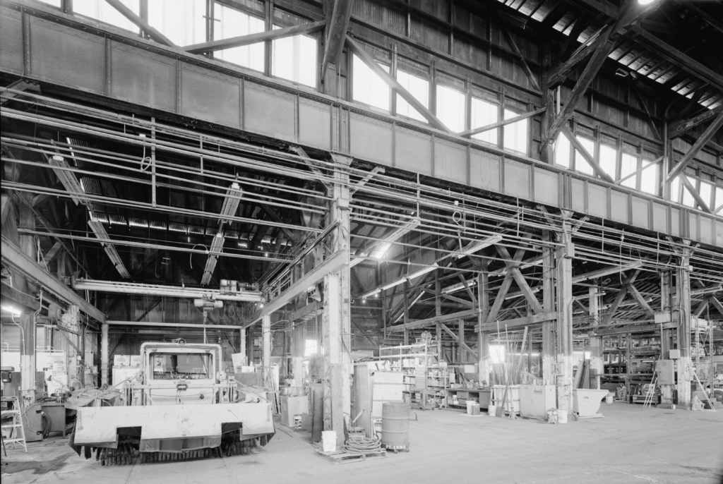 Southern Pacific Sacramento Shops Boiler shop, column and beam detail, looking west toward riveting tower bay. Jet Lowe, photographer